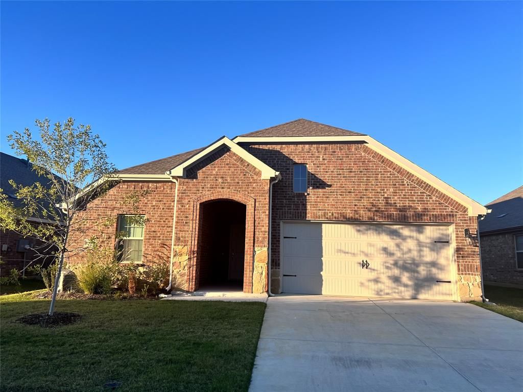 Photo of 9729 Daisy Mae Ln, Aubrey, TX 76227 (MLS # 21194219)