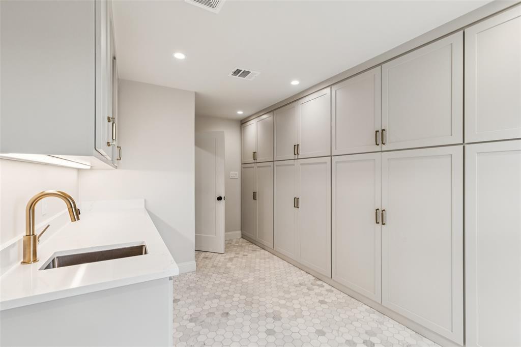 White Rock North 01 - Residential