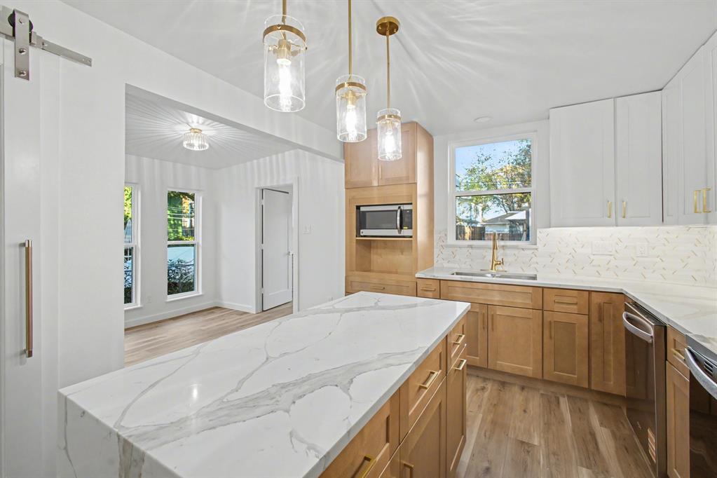 Lovers Lane Heights - Residential