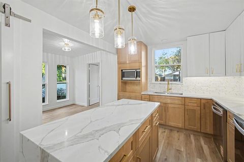 7518 Caillet Street Dallas TX 75209