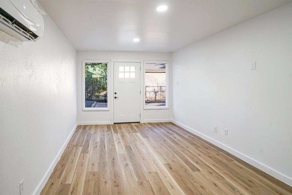 Lovers Lane Heights - Residential