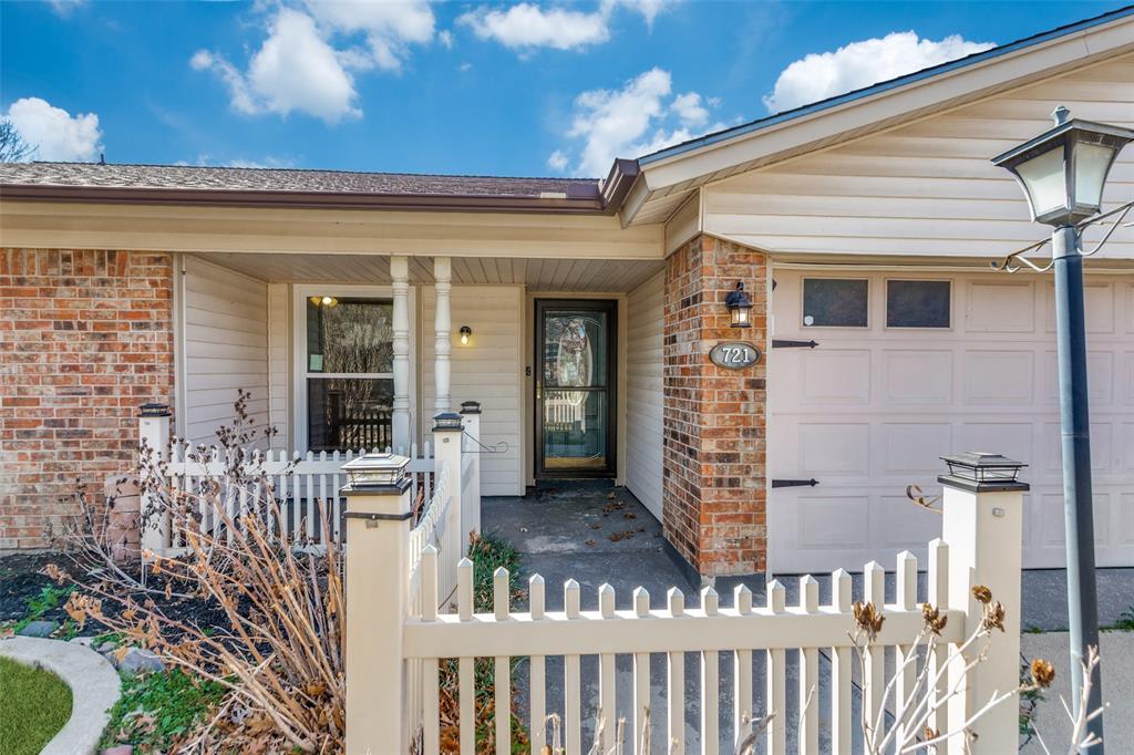 Crestmoor Park West - Residential