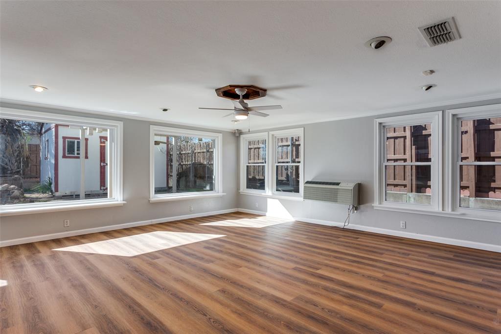 Crestmoor Park West - Residential