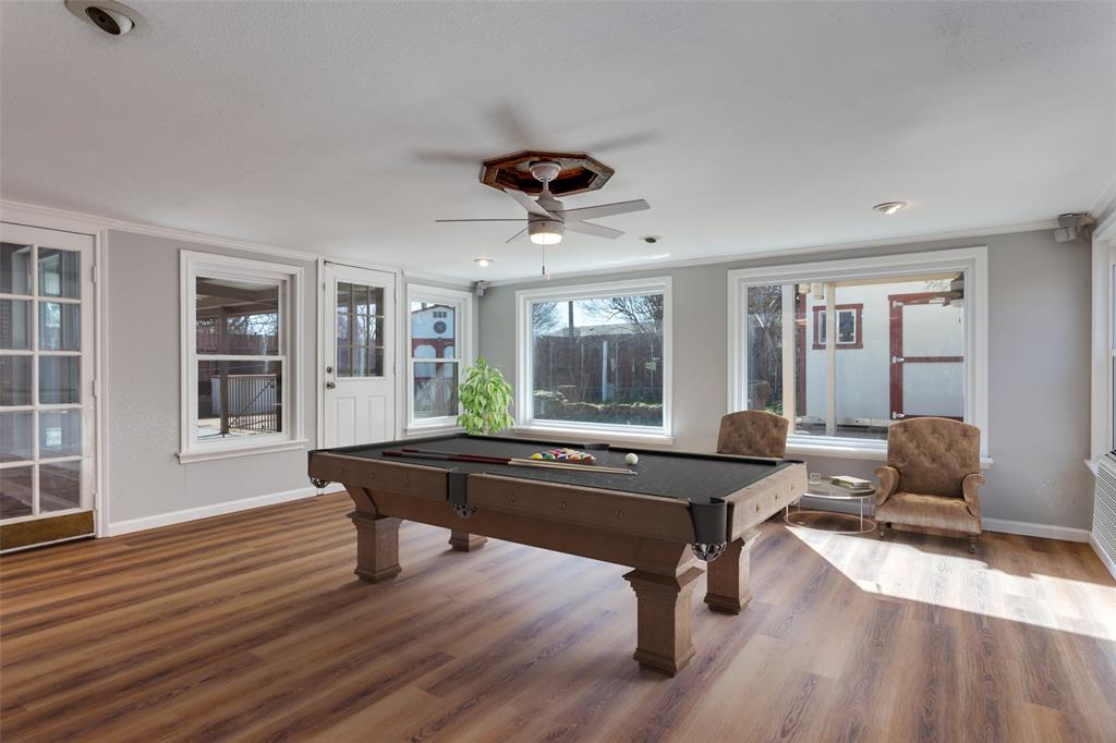 Crestmoor Park West - Residential