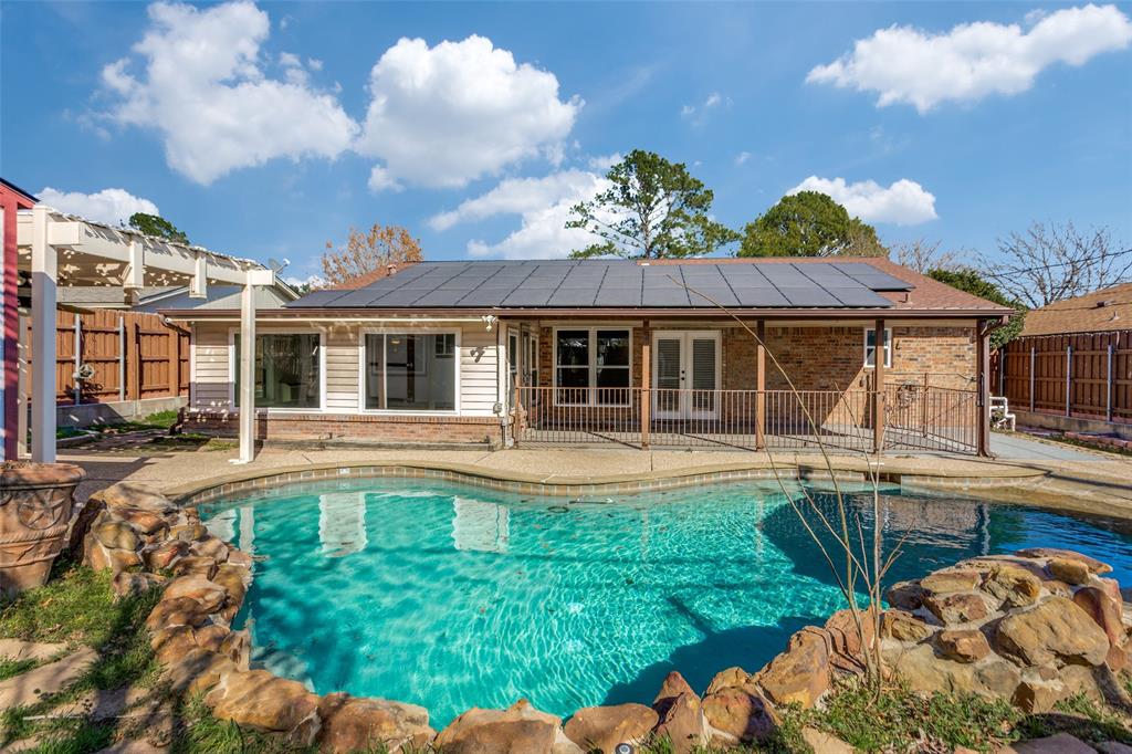 Crestmoor Park West - Residential