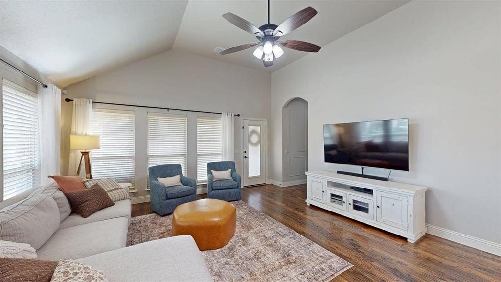 1119 Kettlewood Drive