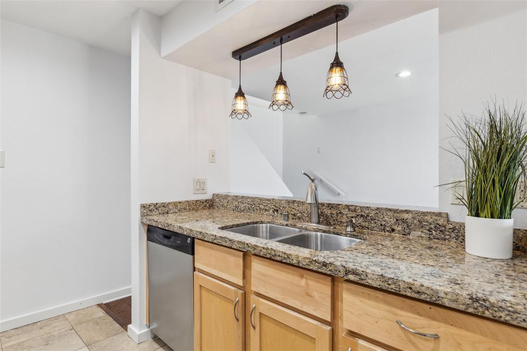 Parkside Cedar Spgs Condo - Residential