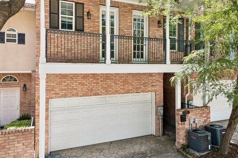 5726 La Vista Drive Dallas TX 75206