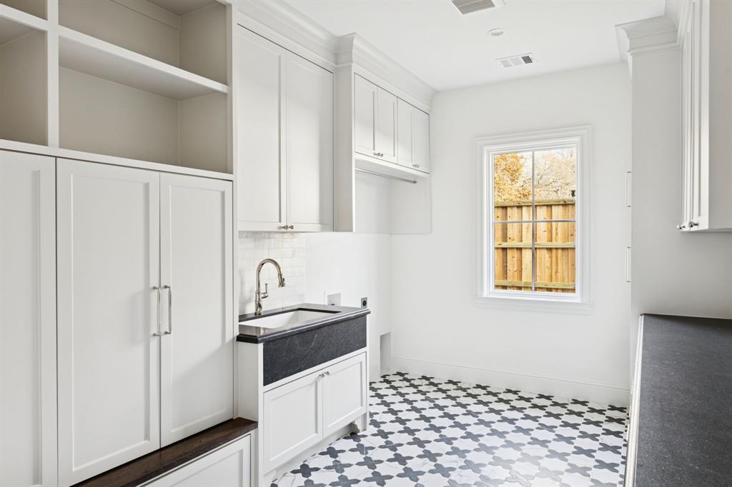 Western Trails - Residential