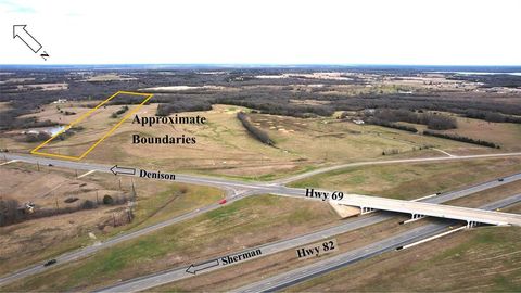 40 acres NEQ of Hwy 69 and Hwy 82 Highway Bells TX 75414