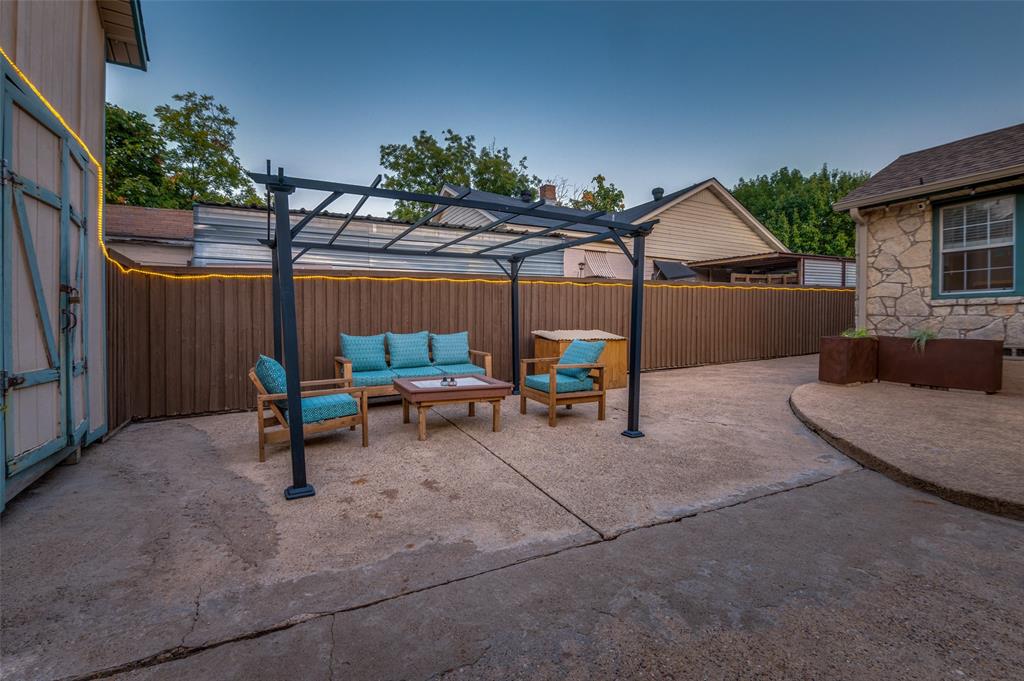 Elmwood - Residential