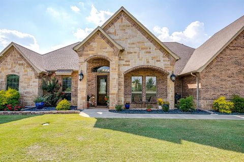 Photo of 105 N Hadley Road, Godley, TX 76044 (MLS # 21167194)