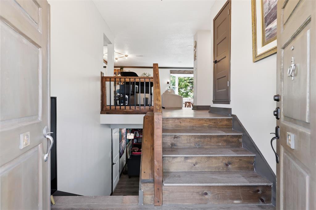 2112 Coral Drive