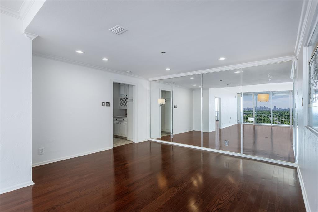 Athena Condo - Residential