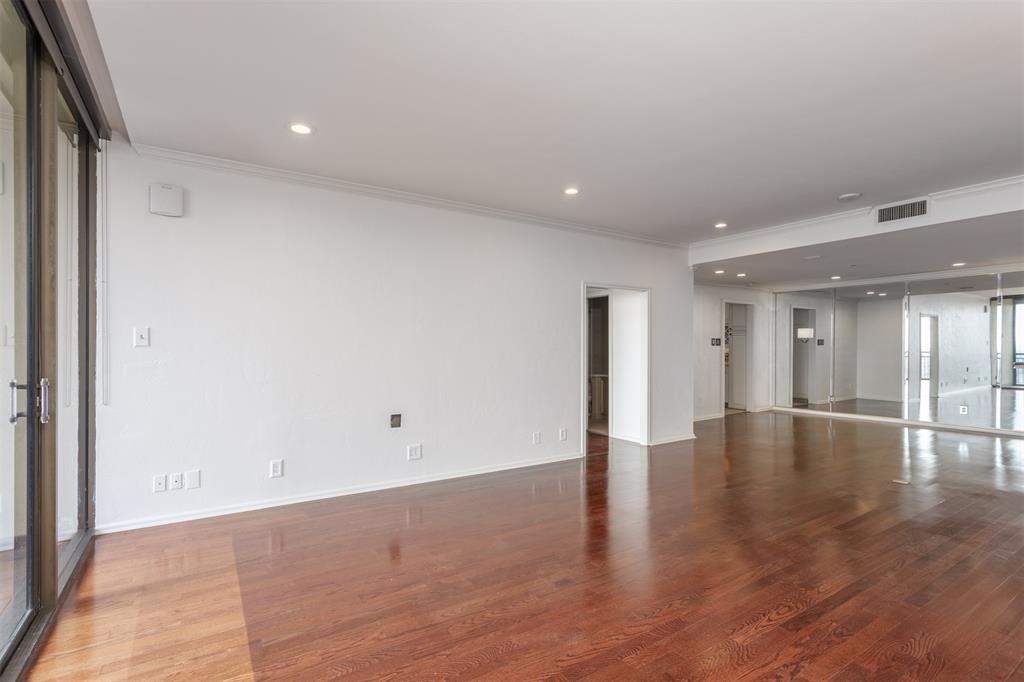 Athena Condo - Residential