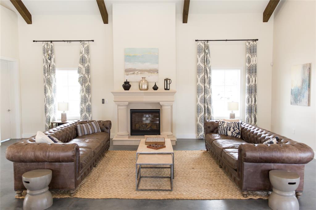 2681 Pelican Point