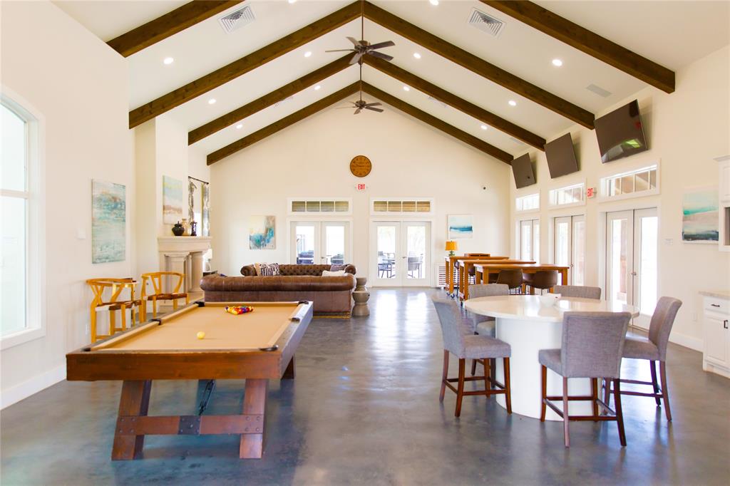 2681 Pelican Point