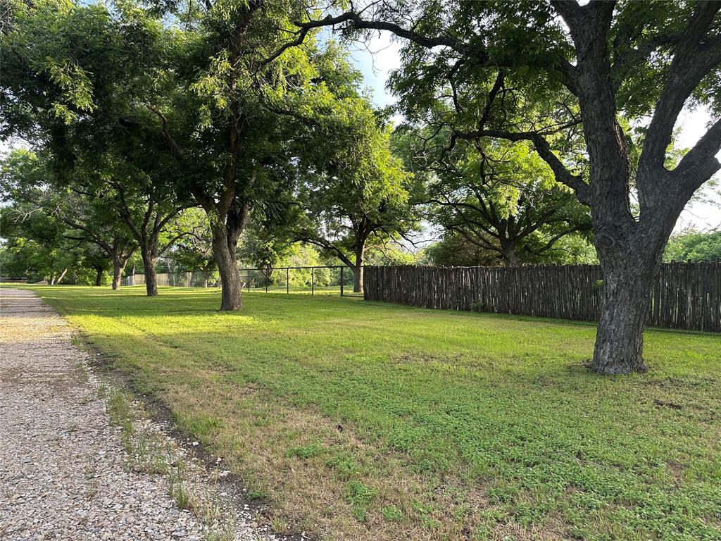 4000 Pecan Lane