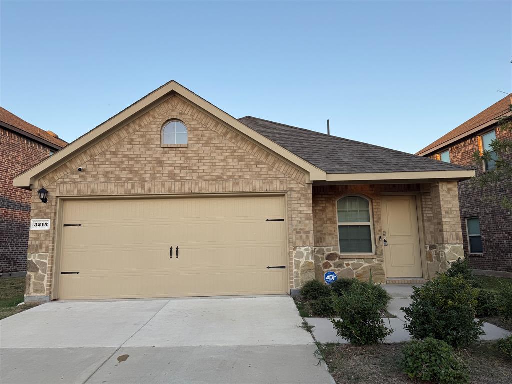 Mesquite, Texas 75126, United States, 3 Bedrooms Bedrooms, ,2 BathroomsBathrooms,Residential,Active,227785