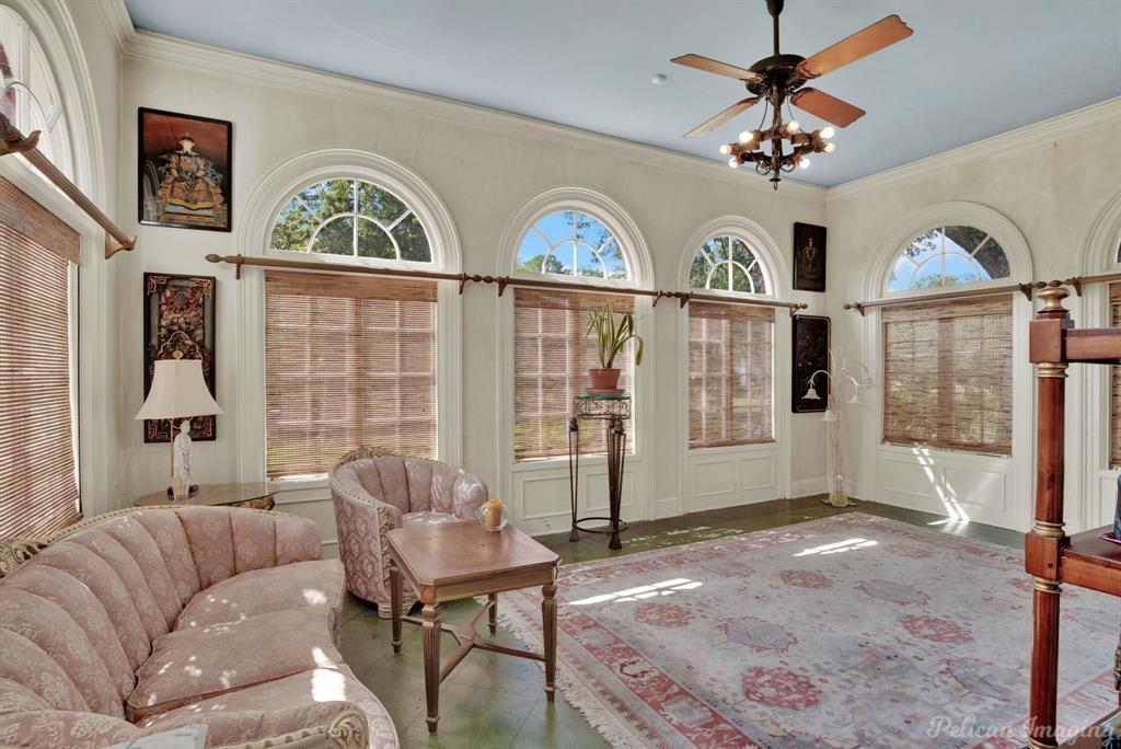 THORNHILL SUBN. - Residential