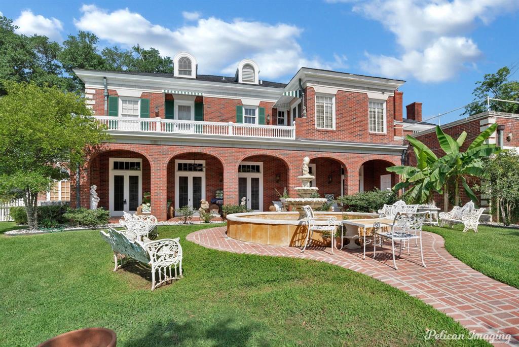 THORNHILL SUBN. - Residential