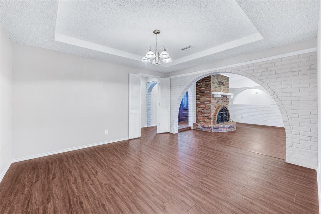 3417 Greenbriar Lane