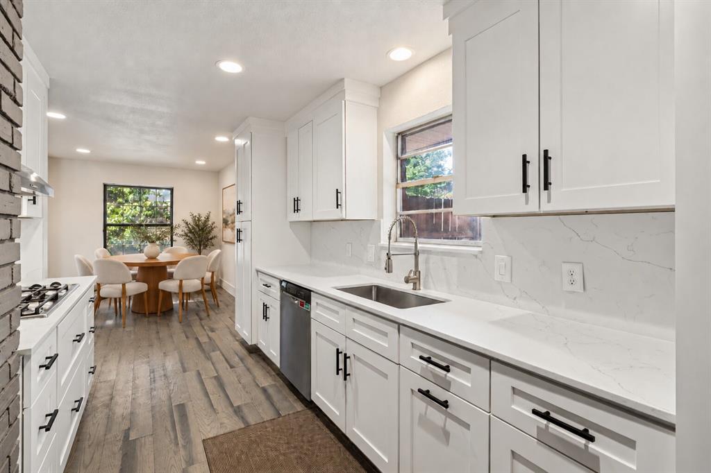 2868 Ripplewood Drive