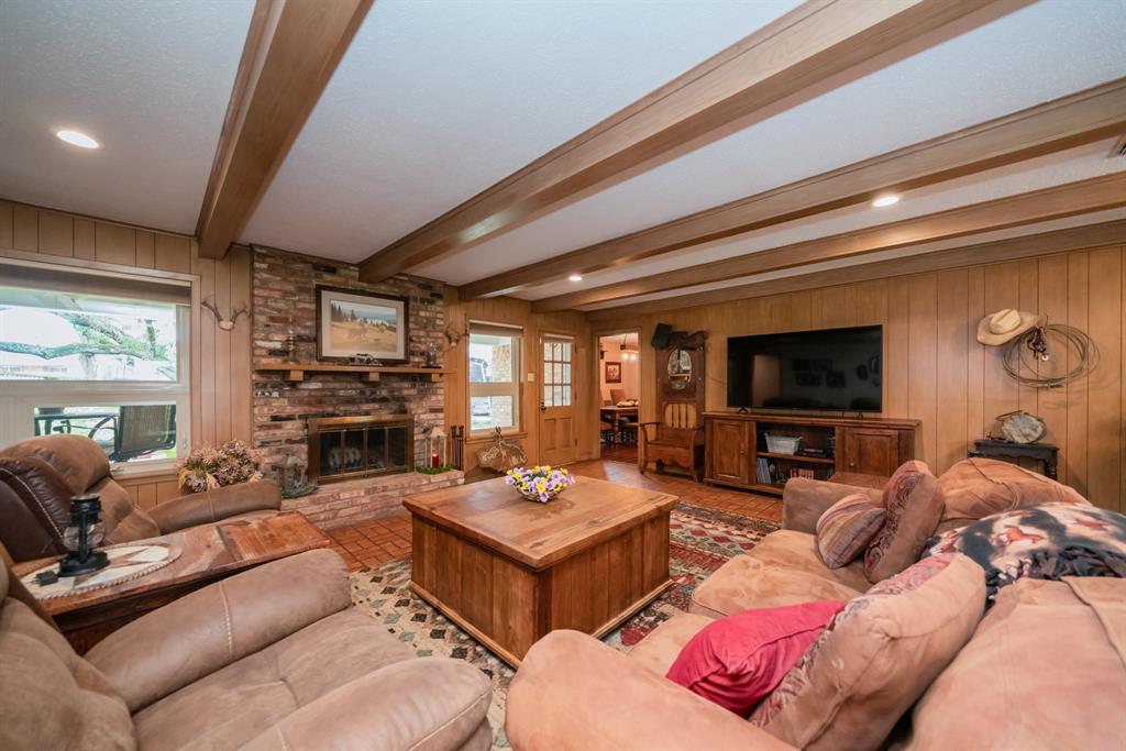 J A Gibson Surv Abs #381 - Residential