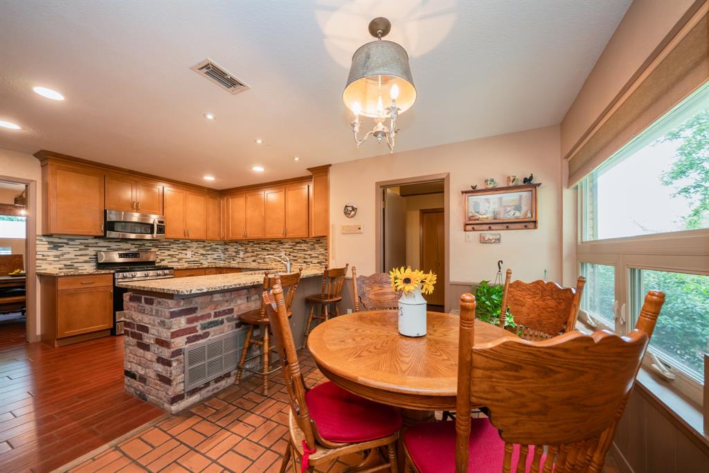 J A Gibson Surv Abs #381 - Residential