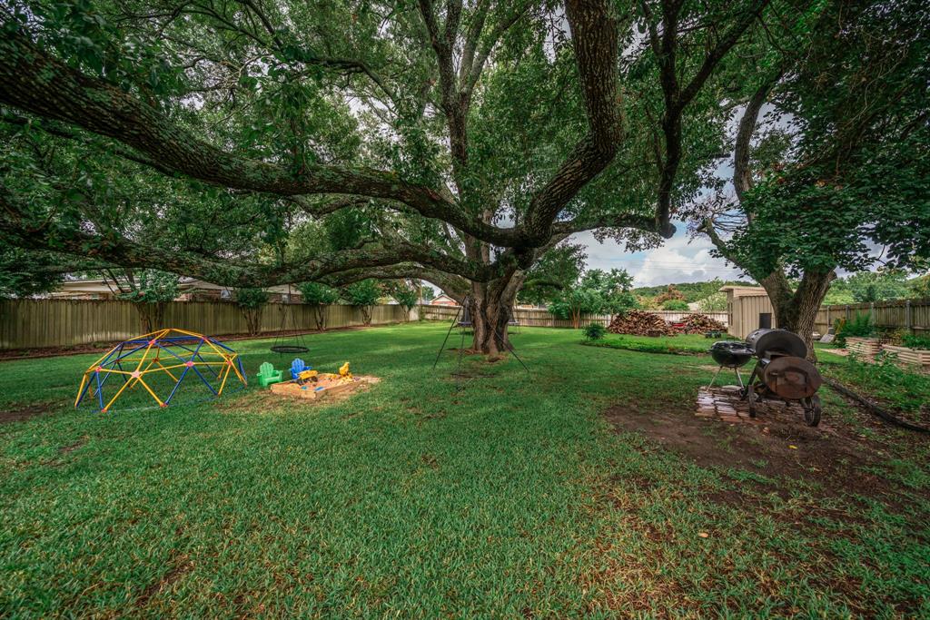 J A Gibson Surv Abs #381 - Residential