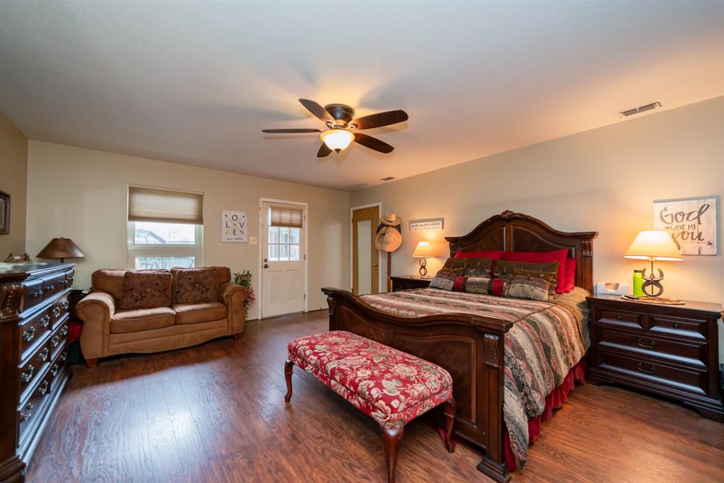 J A Gibson Surv Abs #381 - Residential