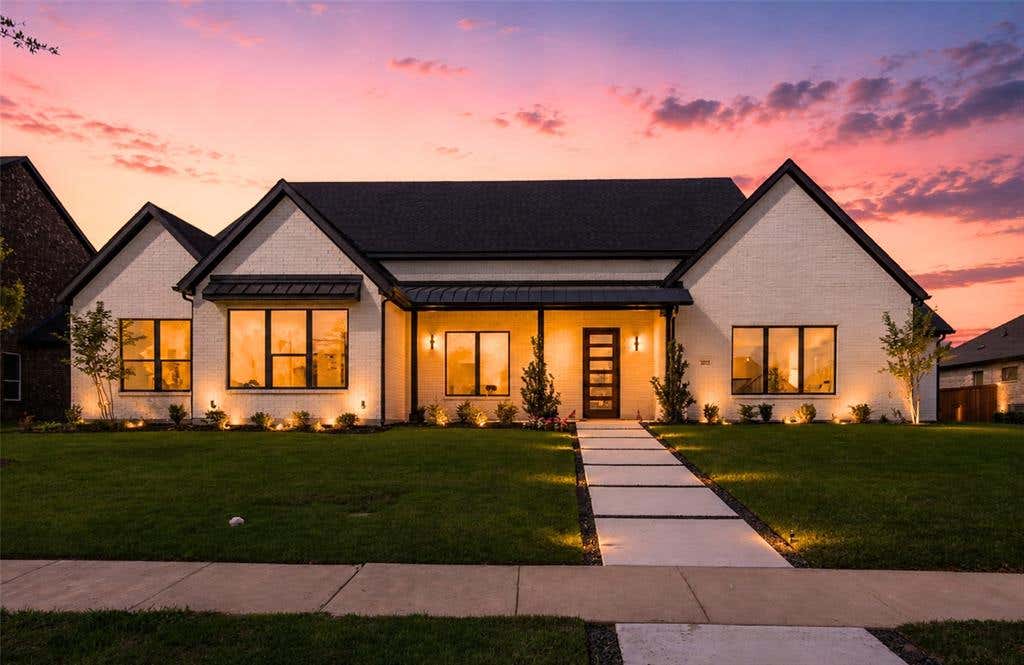 Photo of 1011 Devonshire Drive S, Forney, TX 75126 (MLS # 21345780)
