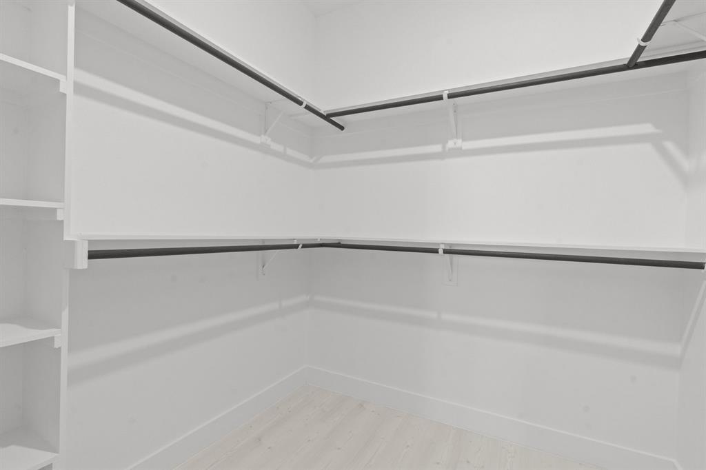 MRS ALLIE HUFFMANS REPLAT - Residential Lease