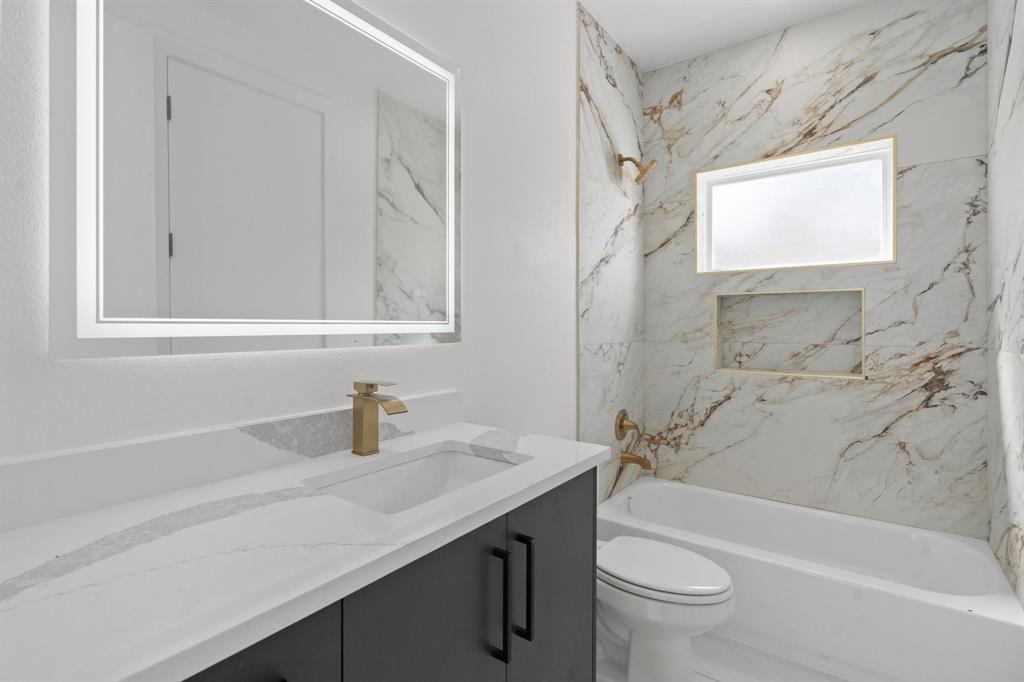 MRS ALLIE HUFFMANS REPLAT - Residential Lease