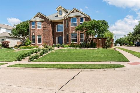 2300 Bristol Drive Carrollton TX 75006