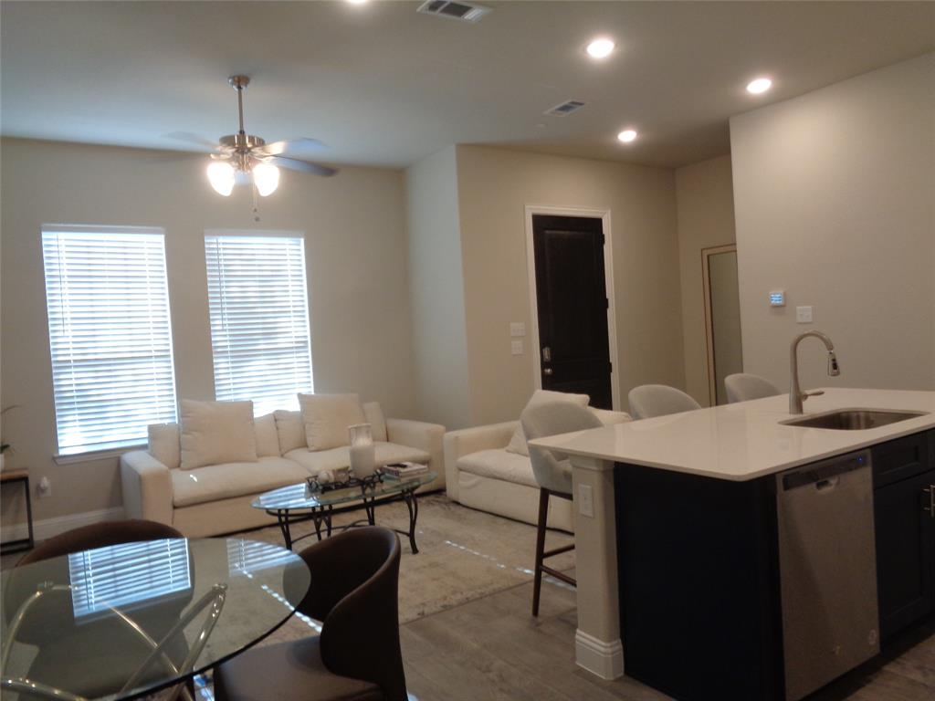 Gables at Ohio - Residential Lease