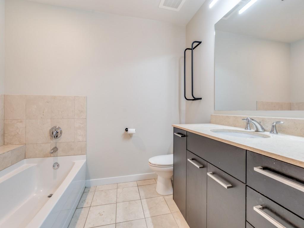 Metropolitan 1200 Main St Condo - Residential