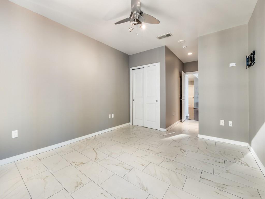 Metropolitan 1200 Main St Condo - Residential