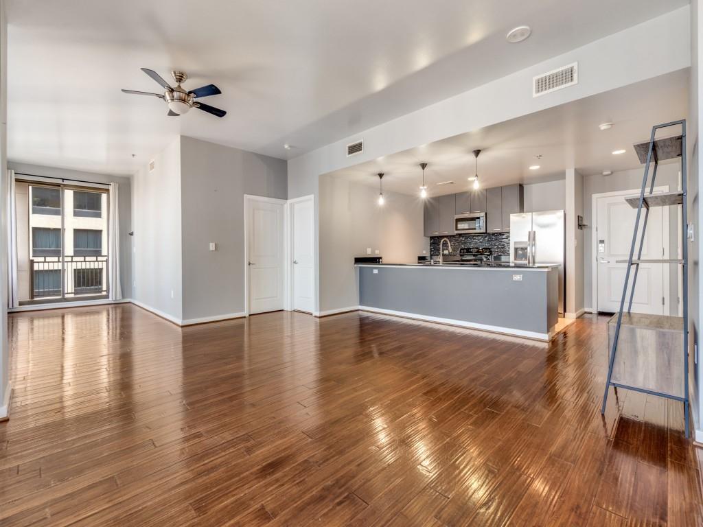 Metropolitan 1200 Main St Condo - Residential