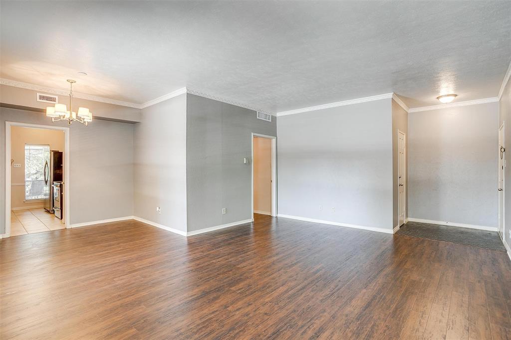 4320 Bellaire Drive S 233W