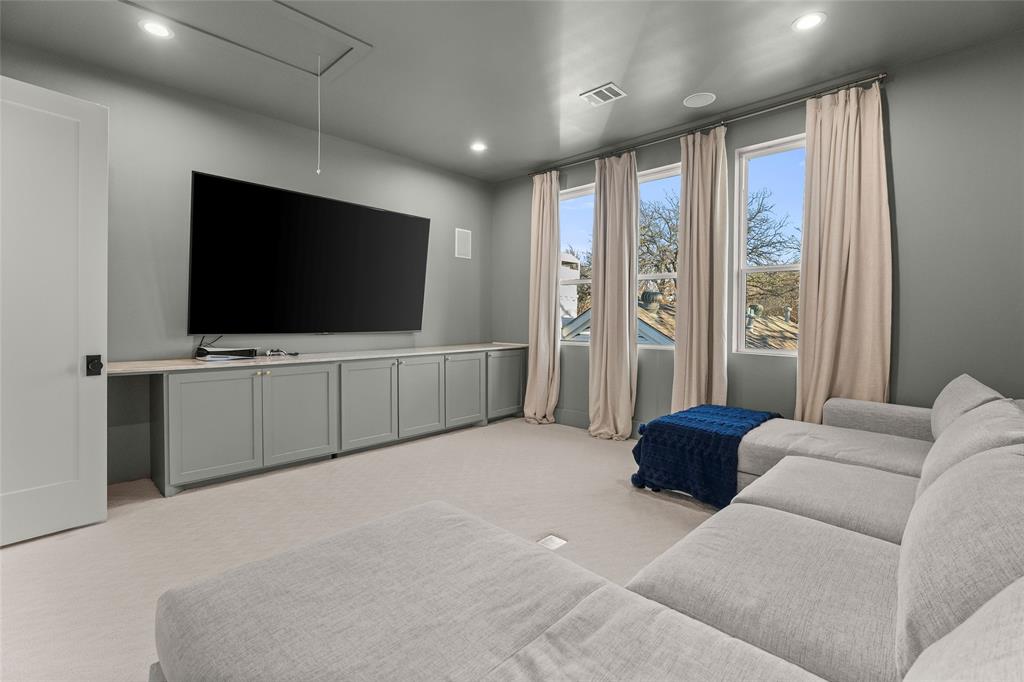 Broadvu - Residential