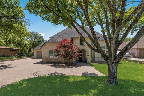 7028 Creek Bend Road Dallas TX 75252