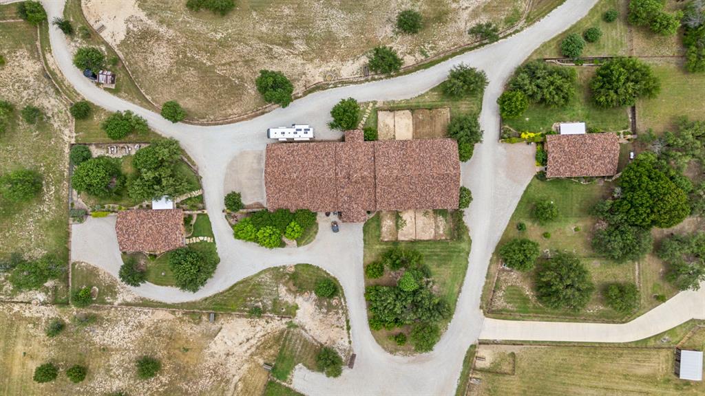 319 Verna Trail N