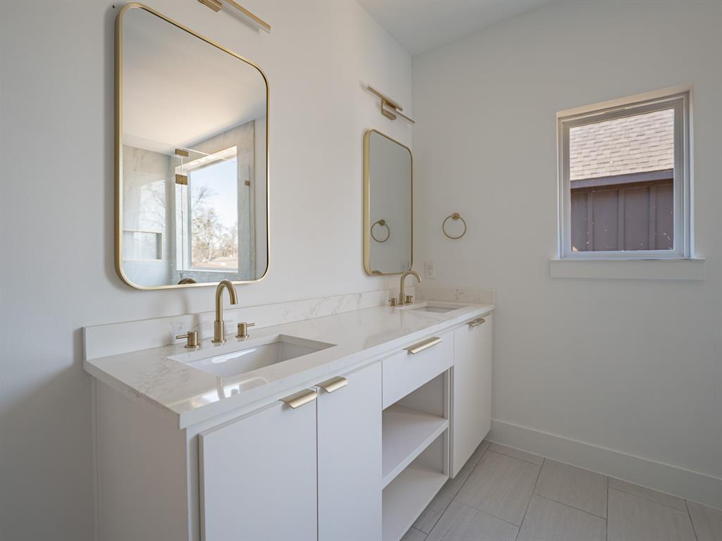 EDMORE VALENTINE - Residential