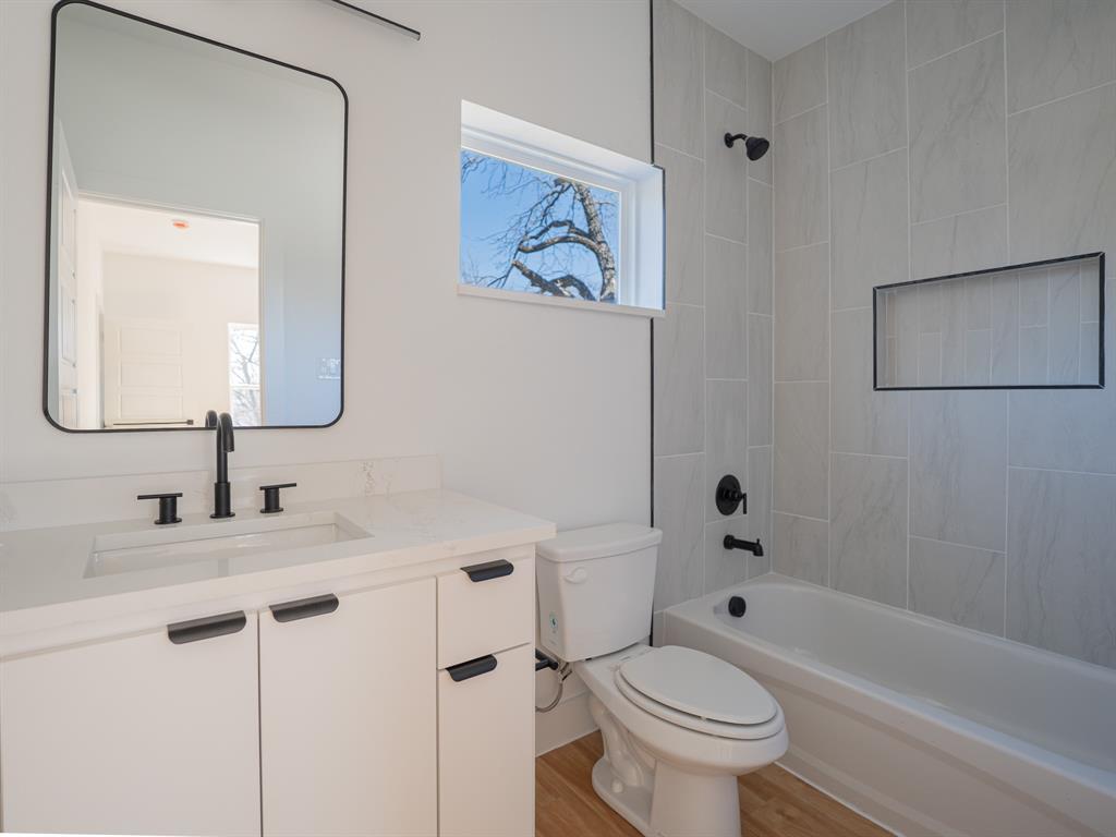 EDMORE VALENTINE - Residential