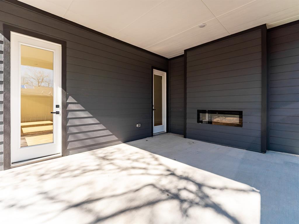 EDMORE VALENTINE - Residential