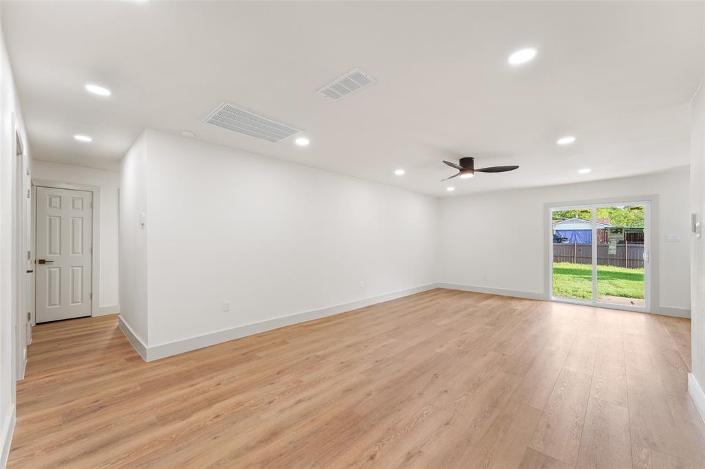 9404 Glengreen Drive