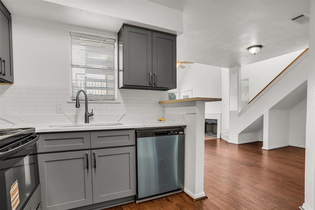 University Park Condo - Residential