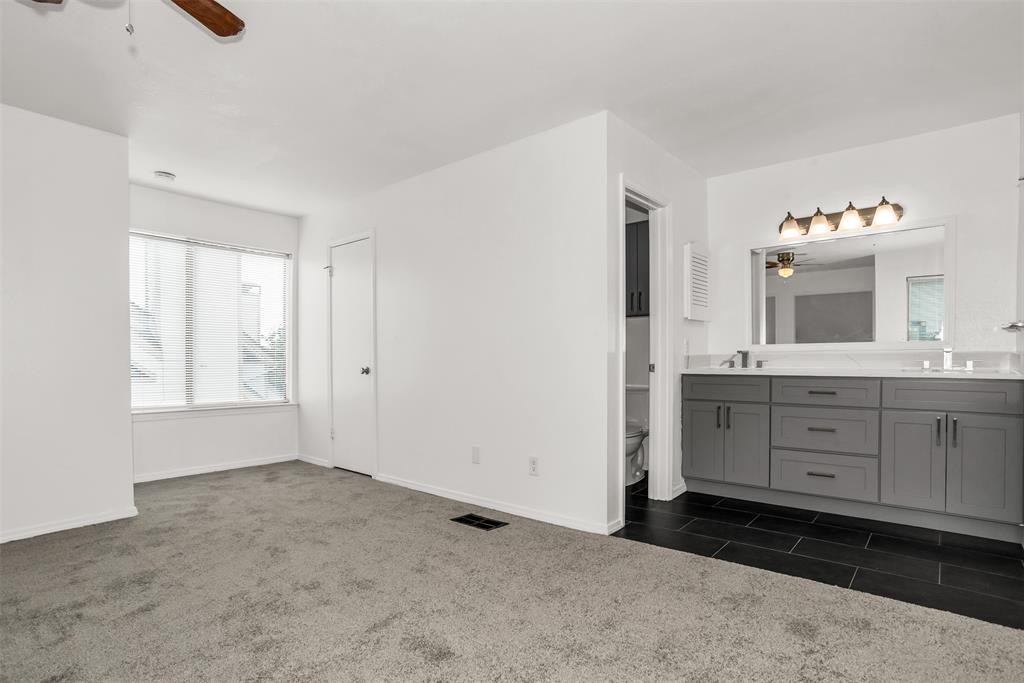 University Park Condo - Residential