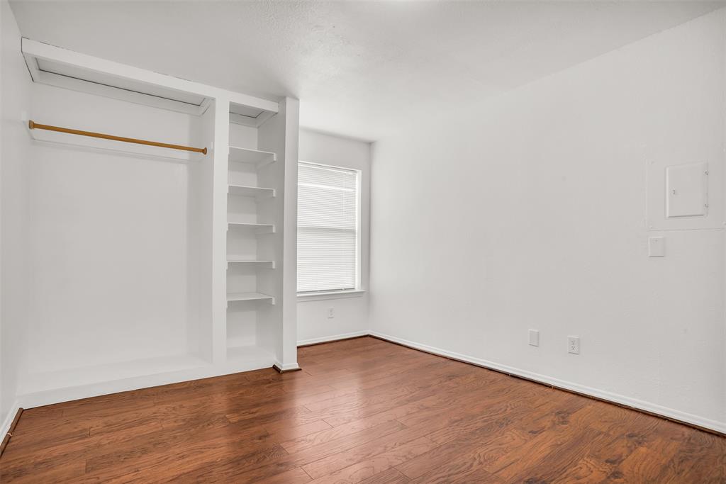 University Park Condo - Residential